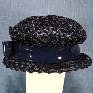 1950s Vintage Navy Blue Woven Rattan Hat with a Patent Bow